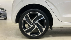 Hyundai i10 1.2 MPi Premium 5dr Auto Petrol Hatchback